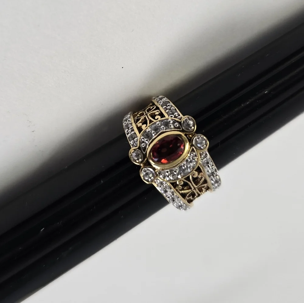 Watch Video / Sterling Silver 925 Gold Ring